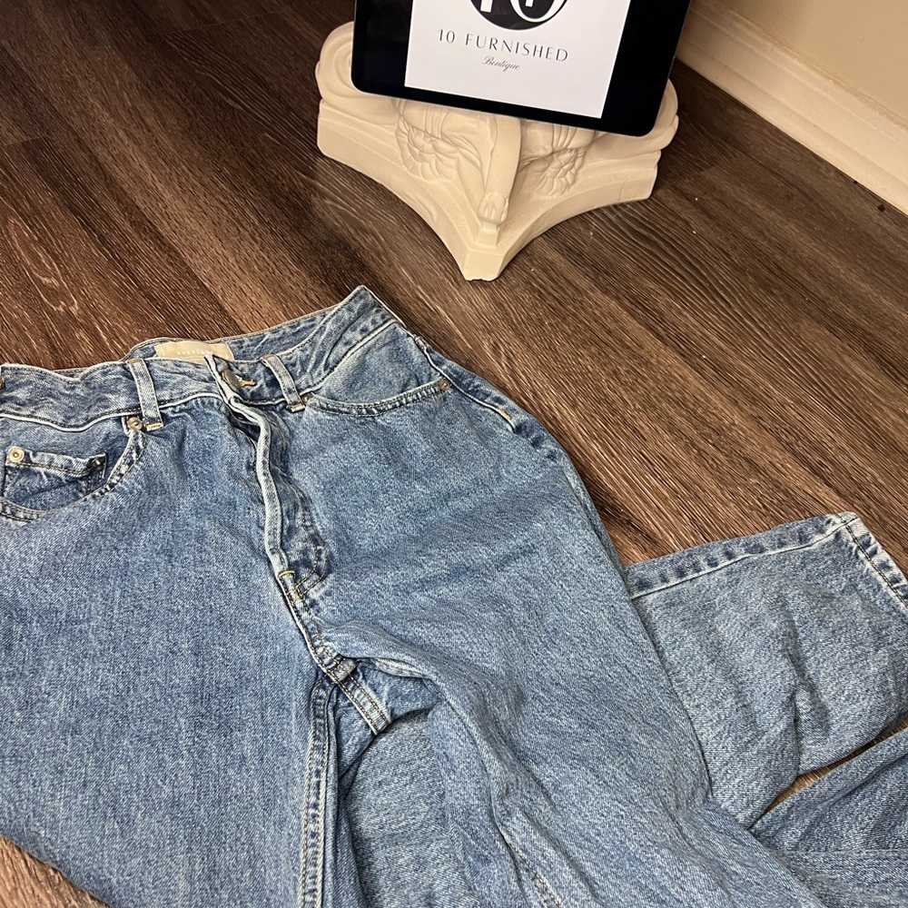 Everlane Curvy 90s Cheeky Straight Jean -
27 Ankle | Rare Find | $108 Retail